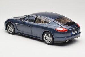 Porsche Panamera 970 S Azul Minichamps 1:18 WAP02100119 Metal - imagem 7 de 8