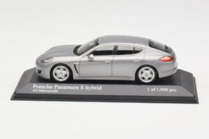 Porsche Panamera 970 S Hybrid Prata Minichamps 1:43 400068250 Metal