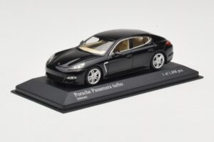Porsche Panamera 970 Turbo Preto Metálico Minichamps 1:43 400068271 Metal - imagem 2 de 4