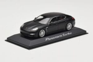 Porsche Panamera 970 Turbo Matt Black Minichamps 1:43 WAP0200270C Metal - imagem 2 de 4