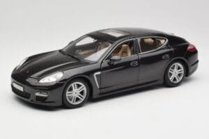 Porsche Panamera Turbo 970 Preto Maisto 1:18 36197 Metal