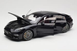 Porsche Panamera 971 Turbo S Azul Metallic Minichamps 1:18 113061075 Metal - imagem 2 de 8