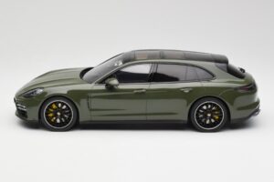 Porsche Panamera Turbo S 971 Sport Turismo Verde GT Spirit 1:18 GT447 Resina - imagem 3 de 6
