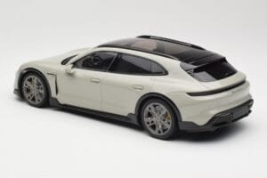 Porsche Taycan Cross Turismo Turbo S Chalk Grey Minichamps 1:18 155069302 Metal - imagem 5 de 6