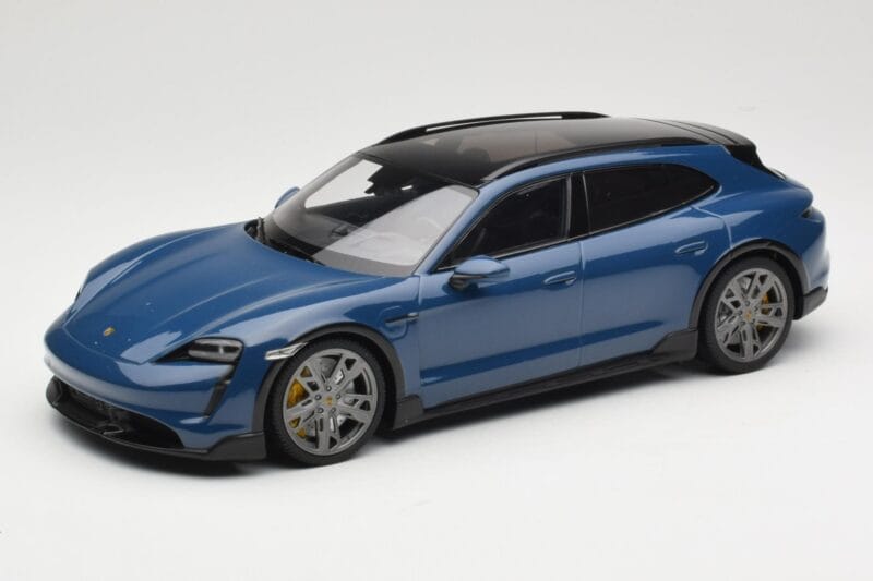 Porsche Taycan J1 Turbo S Cross Turismo Azul Minichamps 1:18 155069301 Metal