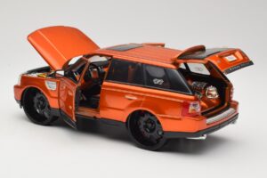Range Rover Sport L320 Laranja Maisto 1:18 31081 Metal - imagem 5 de 8