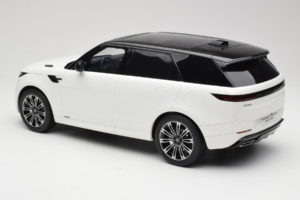 Range Rover Sport L461 P510e Fuji White GT Spirit 1:12 GT553 Resina - imagem 5 de 6
