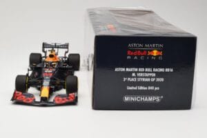 Red Bull Racing RB16 #33 M. Verstappen 3rd Place Styrian GP 2020 Minichamps 1:18 110200233 Metal - imagem 6 de 6