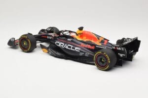 Red Bull Racing RB19 #1 M. Verstappen Winner Monaco GP 2023 Minichamps 1:18 110230701 Metal - imagem 5 de 6