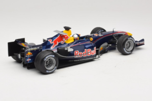 Red Bull RB1 Cosworth #15 C. Klien Red Bull Racing Showcar 2005 Minichamps 1:18 100050085 Metal - imagem 2 de 7