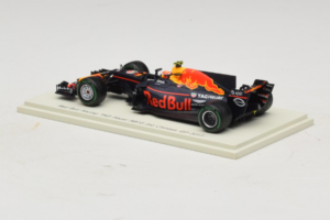 Red Bull RB13 Tag Heuer #33 M. Verstappen 3rd Chinese Grand Prix 2017 Spark 1:43 S5037 Resina - imagem 3 de 4