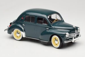Renault 4CV Verde Solido 1:18 8047 Metal - imagem 4 de 6