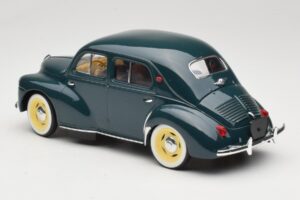Renault 4CV Verde Solido 1:18 8047 Metal - imagem 5 de 6