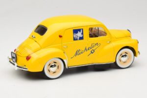 Renault 4CV Michelin Yellow Solido 1:18 82002 Metal - imagem 2 de 6