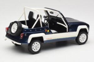 Renault 4L JP4 Azul Otto 1:18 OT212 Resina - imagem 2 de 6