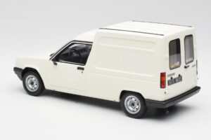 Renault Express Branco Otto 1:18 OT466 Resina - imagem 4 de 5