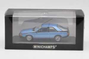 Renault Fuego Azul Metálico Minichamps 1:43 400113520 Metal - imagem 4 de 4