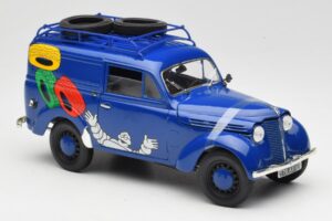 Renault Juvaquatre Michelin Blue Solido 1:18 82008 Metal - imagem 5 de 8