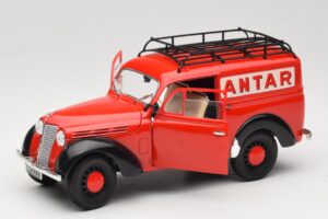 Renault Juvaquatre Utilitaire Vermelho Solido 1:18 8424 Metal - imagem 2 de 8