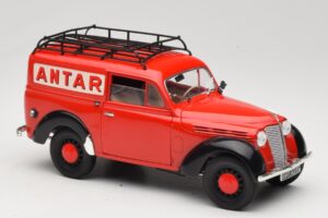 Renault Juvaquatre Utilitaire Vermelho Solido 1:18 8424 Metal - imagem 6 de 8