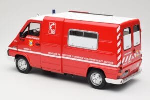 Renault Master T30 VSAB Bombeiros Vermelho Otto 1:18 OT1107 Resina - imagem 5 de 6