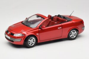 Renault Megane Mk1 CC Vermelho Solido 1:18 8152 Metal