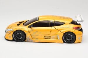 Renault Megane Trophy Showcar Amarelo Eurocup Megane Trophy 2011 Norev 1:18 185109 Metal - imagem 4 de 8