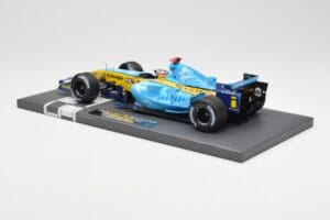 Renault R25 #5 F. Alonso 2nd Place British GP 2005 Minichamps 1:18 117051105 Metal - imagem 2 de 6