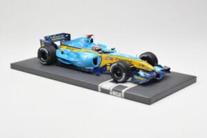 Renault R25 #5 F. Alonso 2nd Place British GP 2005 Minichamps 1:18 117051105 Metal - imagem 4 de 6