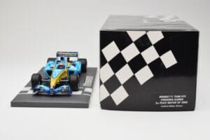 Renault R25 #5 F. Alonso 2nd Place British GP 2005 Minichamps 1:18 117051105 Metal - imagem 6 de 6