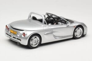 Renault Spider Prata Otto 1:18 OT1142 Resina - imagem 2 de 6
