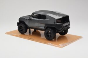Rezvani Tank Matte Cinzento DNA 1:18 DNA000009 Metal - imagem 5 de 6