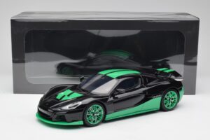 Rimac Nevera Record Monochrome Preto GT Spirit 1:18 GT916 Resina - imagem 6 de 6