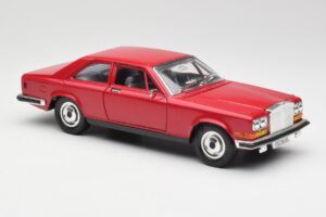 Rolls-Royce Camargue Vermelho Bburago 1:22 3001 Metal - imagem 6 de 8