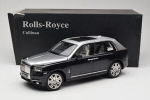 Rolls-Royce Cullinan Preto & Prata OEM 1:18 ROLLS001 Metal - imagem 8 de 8