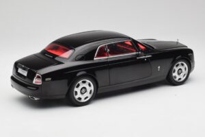 Rolls-Royce Phantom Coupe Diamond Preto Kyosho 1:18 08862DBK Metal - imagem 3 de 8