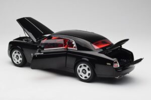 Rolls-Royce Phantom Coupe Diamond Preto Kyosho 1:18 08862DBK Metal - imagem 5 de 8