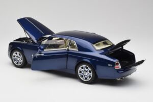 Rolls-Royce Phantom Coupe Metropolitan Azul Kyosho 1:18 08862BLM Metal - imagem 5 de 8