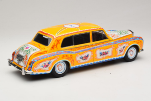 Rolls-Royce Phantom V John Lennon Paragon 1:18 PA-92121 Metal - imagem 3 de 8
