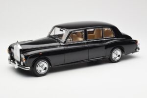 Rolls-Royce Phantom VI EWB Preto Kyosho 1:18 08905BK Metal