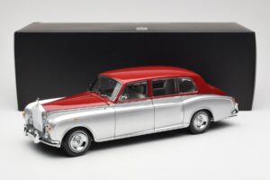 Rolls-Royce Phantom VI Prata Vermelho Kyosho 1:18 08905SR Metal - imagem 8 de 8