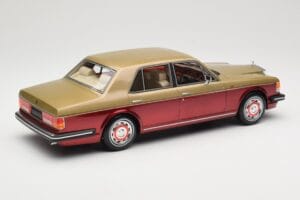 Rolls-Royce Silver Spirit Bege Vermelho BoS Models 1:18 BOS061 Resina - imagem 2 de 6