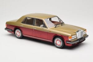 Rolls-Royce Silver Spirit Bege Vermelho BoS Models 1:18 BOS061 Resina - imagem 4 de 6