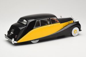 Rolls-Royce Silver Wraith Empress by Hooper Preto & Amarelo MCG 1:18 MCG18066 Metal - imagem 2 de 6