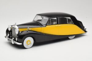 Rolls-Royce Silver Wraith Empress by Hooper Preto & Amarelo MCG 1:18 MCG18066 Metal