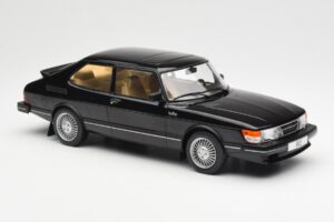 Saab 900 Turbo Preto MCG 1:18 MCG18338 Metal - imagem 4 de 6