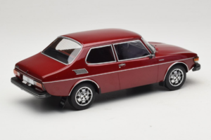 Saab 99 EMS Metallic Vermelho MCG 1:18 MCG18441 Metal - imagem 2 de 6