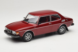 Saab 99 EMS Metallic Vermelho MCG 1:18 MCG18441 Metal