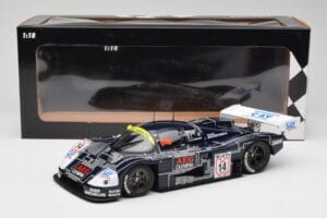 Sauber Mercedes C9 #14 J. Schlesser Winner Supercup 1988 Minichamps 1:18 155883514 Metal - imagem 6 de 6