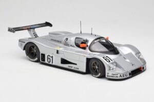 Sauber Mercedes C9 #61 M. Baldi / K. Acheson / G. Brancatelli 2nd Place 24 Hours of Le Mans 1989 Minichamps 1:18 155893561 Me - imagem 4 de 6